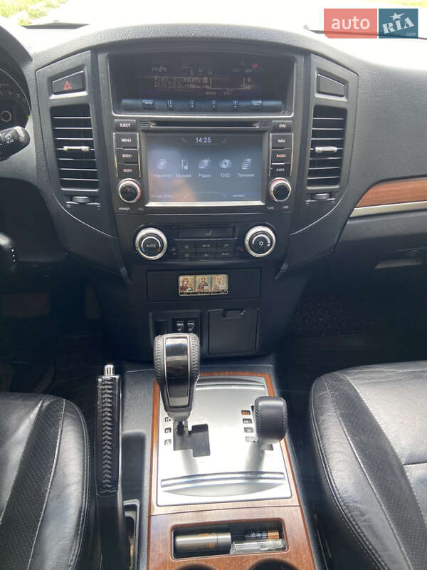 Внедорожник / Кроссовер Mitsubishi Pajero Wagon 2008 в Вишневом
