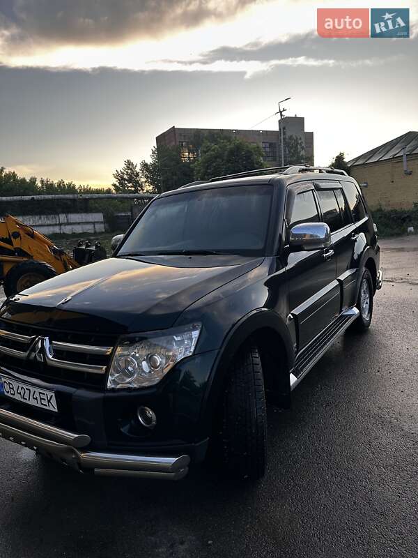 Позашляховик / Кросовер Mitsubishi Pajero Wagon 2007 в 