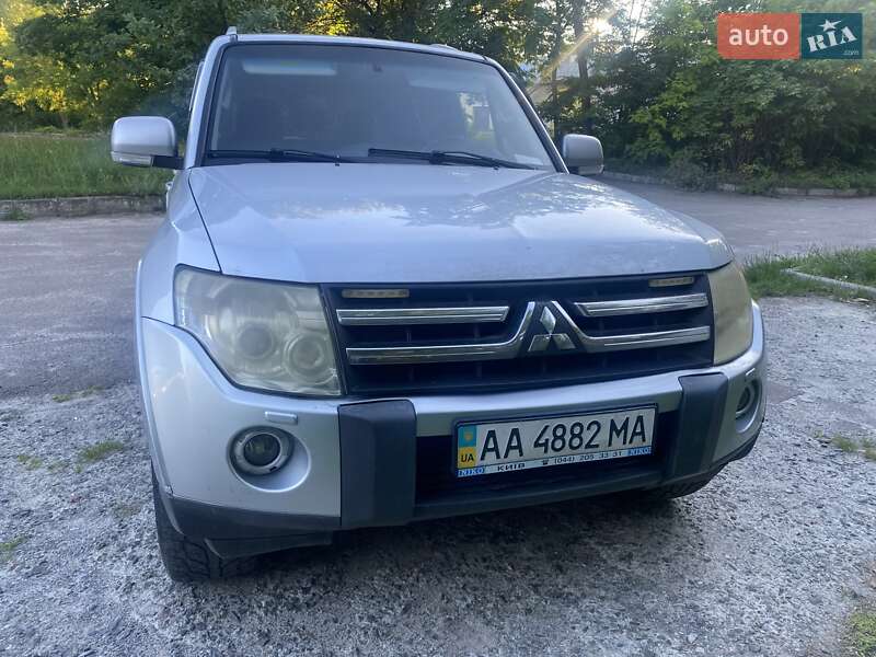 Внедорожник / Кроссовер Mitsubishi Pajero Wagon 2007 в Львове