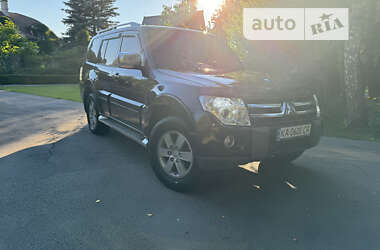 Позашляховик / Кросовер Mitsubishi Pajero Wagon 2007 в Києві