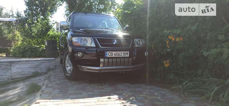 Внедорожник / Кроссовер Mitsubishi Pajero Wagon 2006 в 