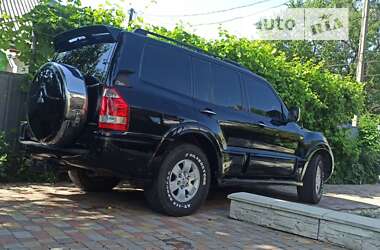 Внедорожник / Кроссовер Mitsubishi Pajero Wagon 2006 в 