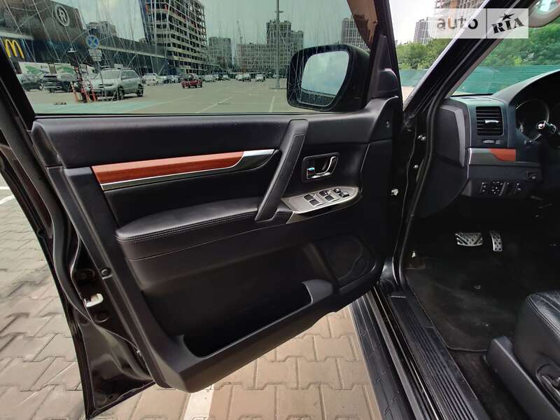 Позашляховик / Кросовер Mitsubishi Pajero Wagon 2012 в Києві фото 9 Позашляховик / Кросовер Mitsubishi Pajero Wagon 2012 в Києві