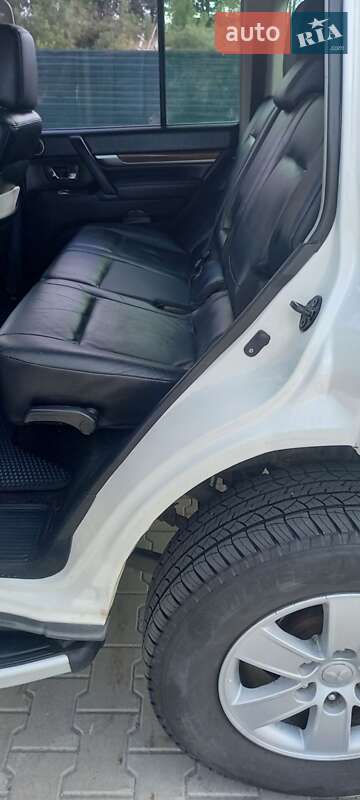 Внедорожник / Кроссовер Mitsubishi Pajero Wagon 2008 в Киеве