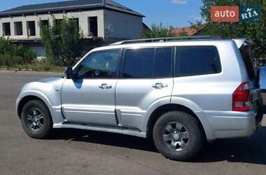 Внедорожник / Кроссовер Mitsubishi Pajero Wagon 2005 в Киеве