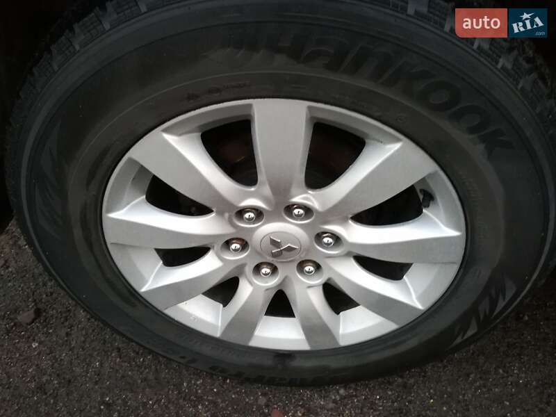 Позашляховик / Кросовер Mitsubishi Pajero Wagon 2011 в Харкові