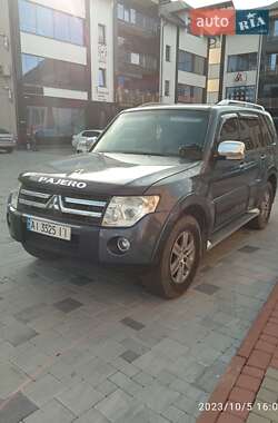 Внедорожник / Кроссовер Mitsubishi Pajero Wagon 2007 в 