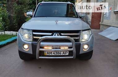 Позашляховик / Кросовер Mitsubishi Pajero Wagon 2007 в Житомирі