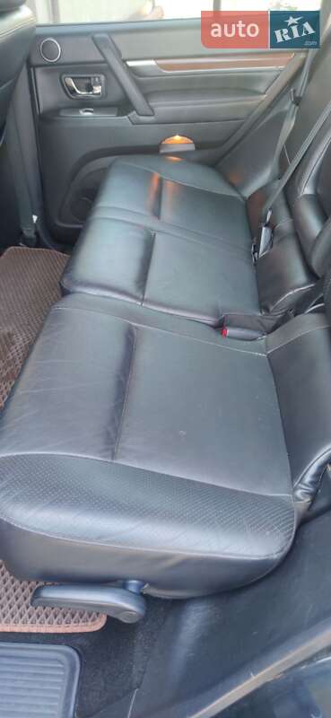 Внедорожник / Кроссовер Mitsubishi Pajero Wagon 2008 в Черновцах