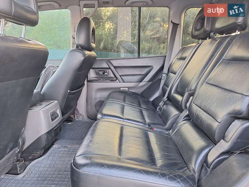 Позашляховик / Кросовер Mitsubishi Pajero Wagon 2004 в Києві