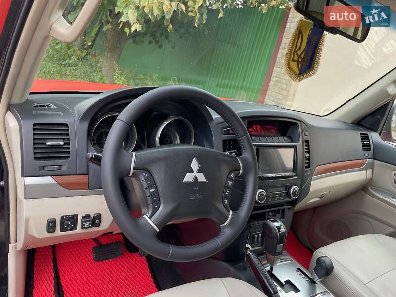 Внедорожник / Кроссовер Mitsubishi Pajero Wagon 2008 в Киеве