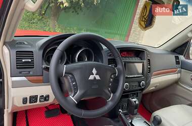 Внедорожник / Кроссовер Mitsubishi Pajero Wagon 2008 в 