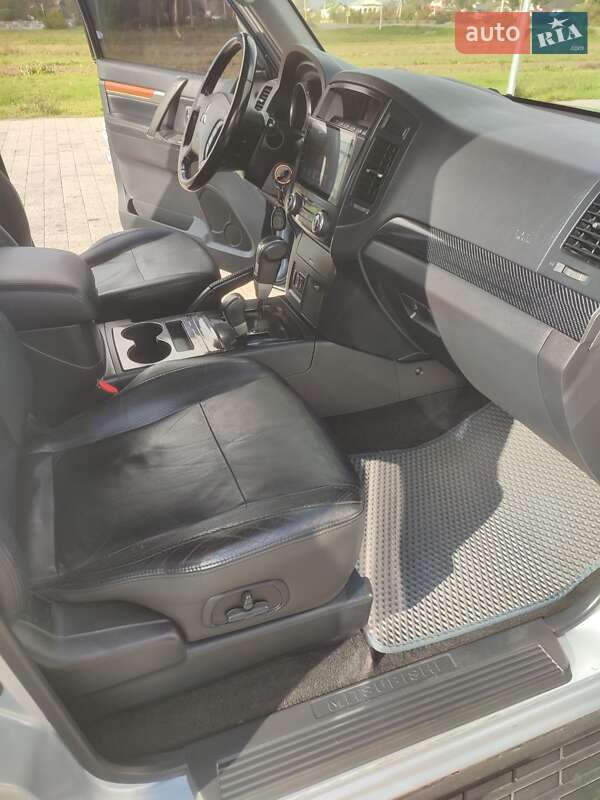 Внедорожник / Кроссовер Mitsubishi Pajero Wagon 2007 в Львове