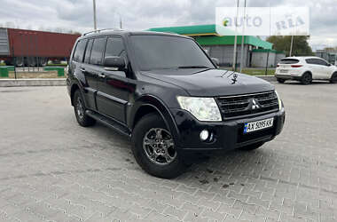 Позашляховик / Кросовер Mitsubishi Pajero Wagon 2007 в Києві