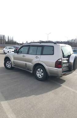 Позашляховик / Кросовер Mitsubishi Pajero Wagon 2005 в Харкові