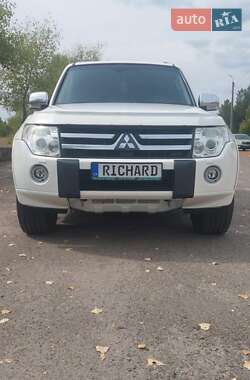 Внедорожник / Кроссовер Mitsubishi Pajero Wagon 2010 в Горишних Плавнях