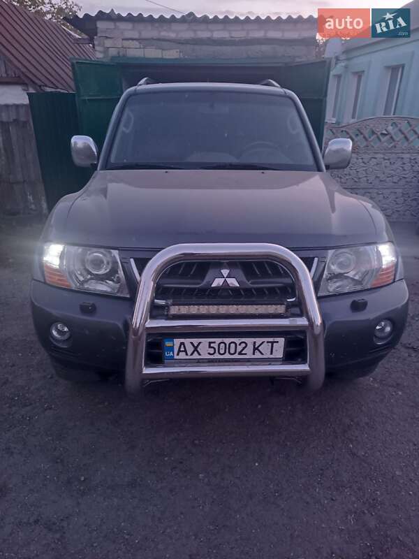 Mitsubishi Pajero Wagon 2005