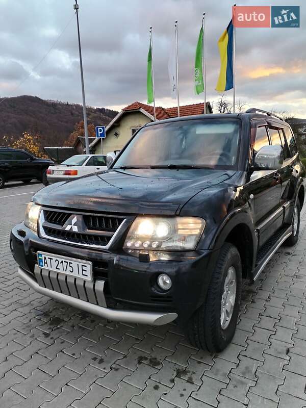 Внедорожник / Кроссовер Mitsubishi Pajero Wagon 2006 в 