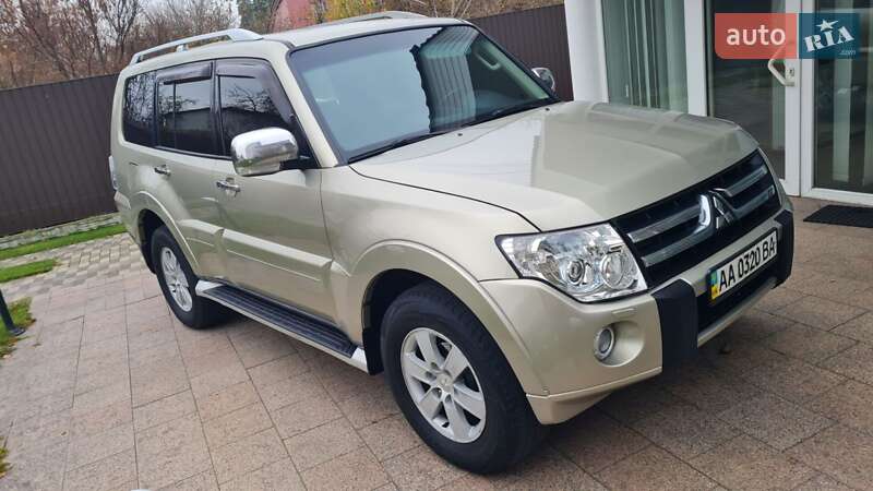 Внедорожник / Кроссовер Mitsubishi Pajero Wagon 2008 в Боярке