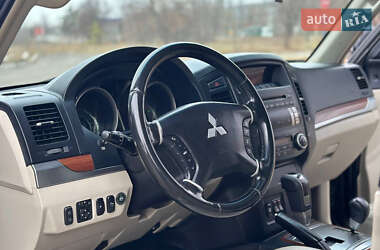 Внедорожник / Кроссовер Mitsubishi Pajero Wagon 2007 в Днепре