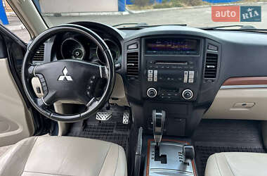 Внедорожник / Кроссовер Mitsubishi Pajero Wagon 2007 в Днепре