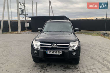 Позашляховик / Кросовер Mitsubishi Pajero Wagon 2011 в Львові