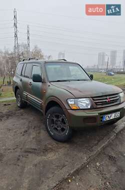 Позашляховик / Кросовер Mitsubishi Pajero Wagon 2002 в Києві