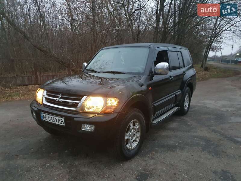 Внедорожник / Кроссовер Mitsubishi Pajero Wagon 2001 в 