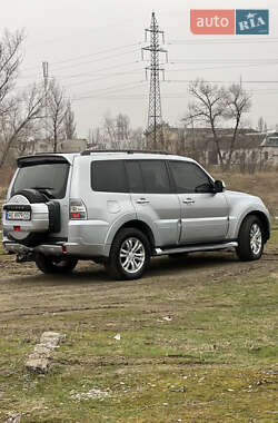 Позашляховик / Кросовер Mitsubishi Pajero Wagon 2014 в Павлограді