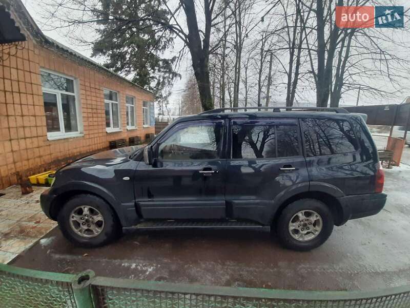 Внедорожник / Кроссовер Mitsubishi Pajero Wagon 2006 в Киеве