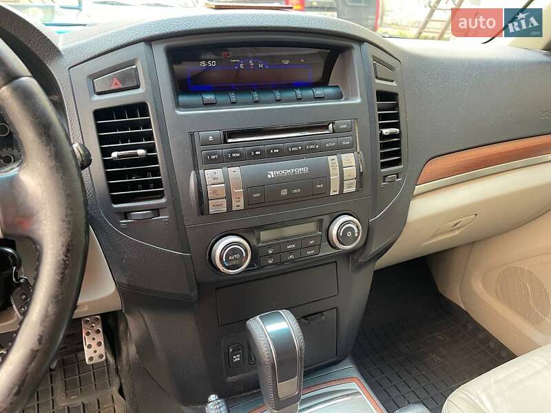 Позашляховик / Кросовер Mitsubishi Pajero Wagon 2008 в Києві фото 12 Позашляховик / Кросовер Mitsubishi Pajero Wagon 2008 в Києві