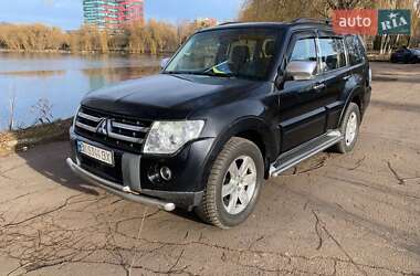 Позашляховик / Кросовер Mitsubishi Pajero Wagon 2010 в Рівному