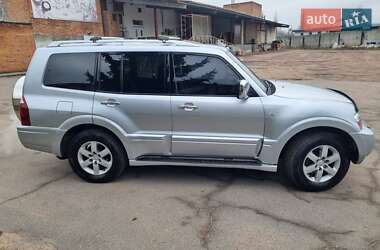 Внедорожник / Кроссовер Mitsubishi Pajero Wagon 2005 в Киеве