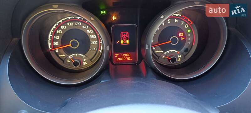 Позашляховик / Кросовер Mitsubishi Pajero Wagon 2011 в Остер