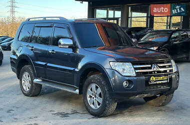 Внедорожник / Кроссовер Mitsubishi Pajero Wagon 2008 в 