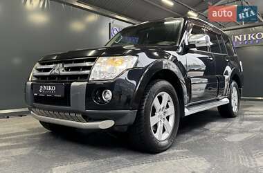 Позашляховик / Кросовер Mitsubishi Pajero Wagon 2009 в Києві