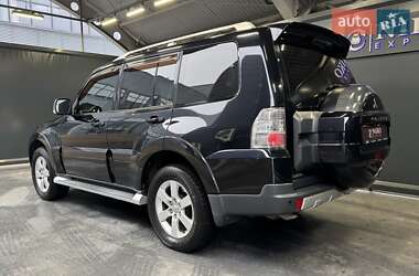 Позашляховик / Кросовер Mitsubishi Pajero Wagon 2009 в Києві