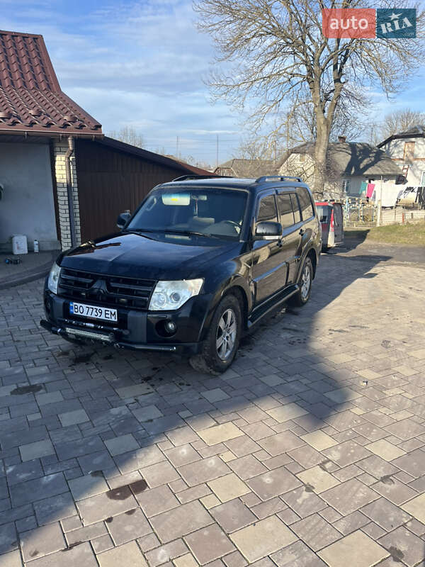Mitsubishi Pajero Wagon 2008