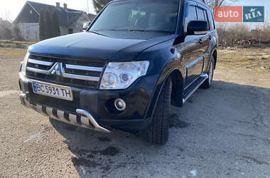 Внедорожник / Кроссовер Mitsubishi Pajero Wagon 2007 в Новояворовске