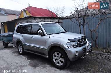 Позашляховик / Кросовер Mitsubishi Pajero Wagon 2003 в 