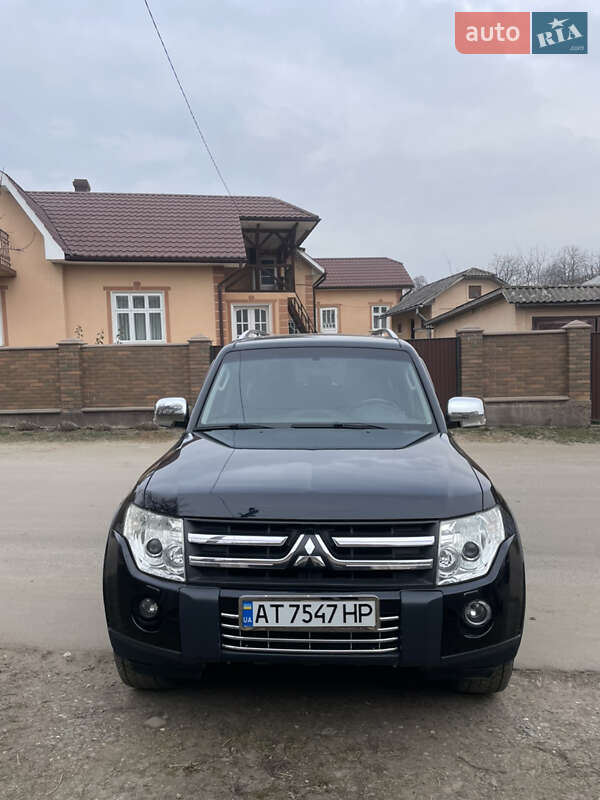Внедорожник / Кроссовер Mitsubishi Pajero Wagon 2008 в 