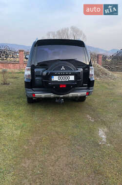 Позашляховик / Кросовер Mitsubishi Pajero Wagon 2007 в 