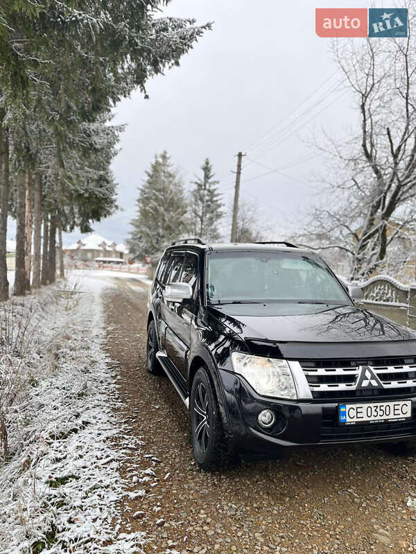 Позашляховик / Кросовер Mitsubishi Pajero Wagon 2013 в Чернівцях