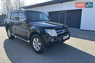 Позашляховик / Кросовер Mitsubishi Pajero Wagon 2007 в Києві