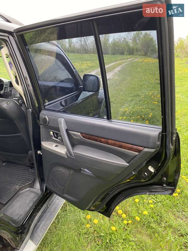 Внедорожник / Кроссовер Mitsubishi Pajero Wagon 2014 в Харькове