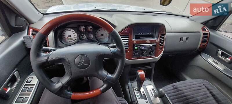 Внедорожник / Кроссовер Mitsubishi Pajero Wagon 2005 в Днепре