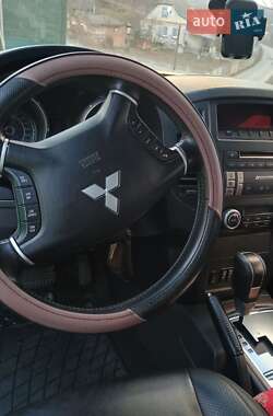 Внедорожник / Кроссовер Mitsubishi Pajero Wagon 2008 в 