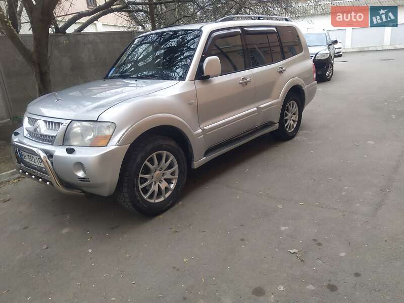 Внедорожник / Кроссовер Mitsubishi Pajero Wagon 2003 в Измаиле фото 2 Внедорожник / Кроссовер Mitsubishi Pajero Wagon 2003 в Измаиле