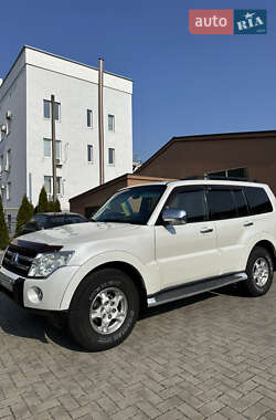 Внедорожник / Кроссовер Mitsubishi Pajero Wagon 2007 в 