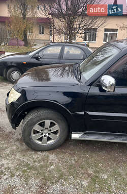 Внедорожник / Кроссовер Mitsubishi Pajero Wagon 2007 в 